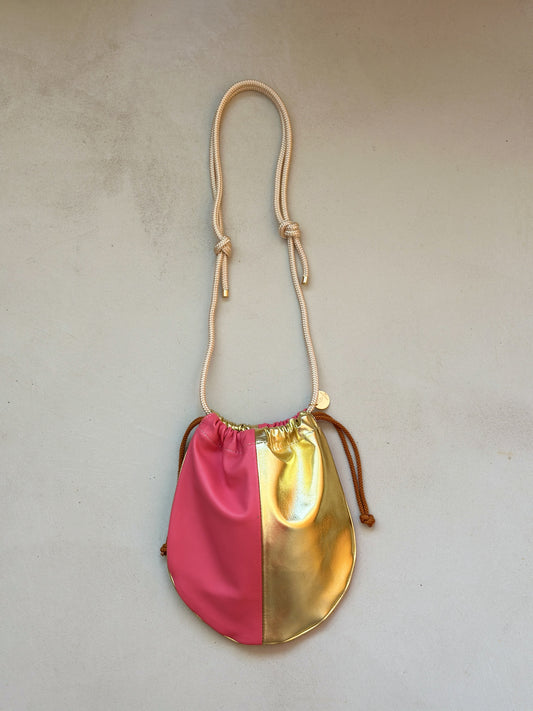 Bourse Le mignon cuir corail et or